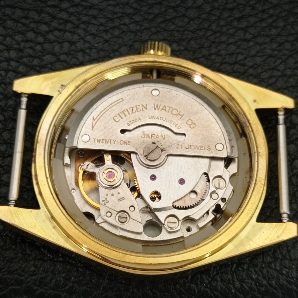 Vintage 1979 Citizen Automatic Mens Gold Watch W/daydate & Black accents - Picture 9 of 10